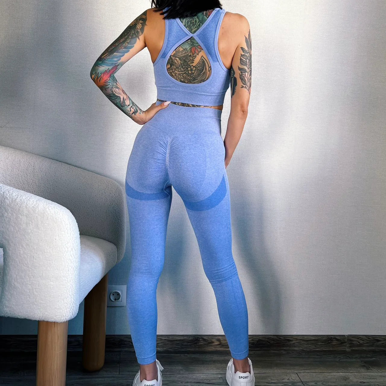 FlexSculpt 2-Piece Seamless Workout Set – Push-Up Leggings & Hollow-Back Fitness Bra