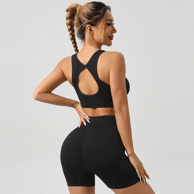 SculptAura Seamless Workout Set – Hollow-Back Bra & CurveLift Shorts