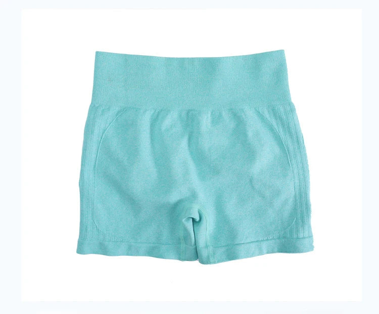 SculptAura Seamless Workout Set – Hollow-Back Bra & CurveLift Shorts