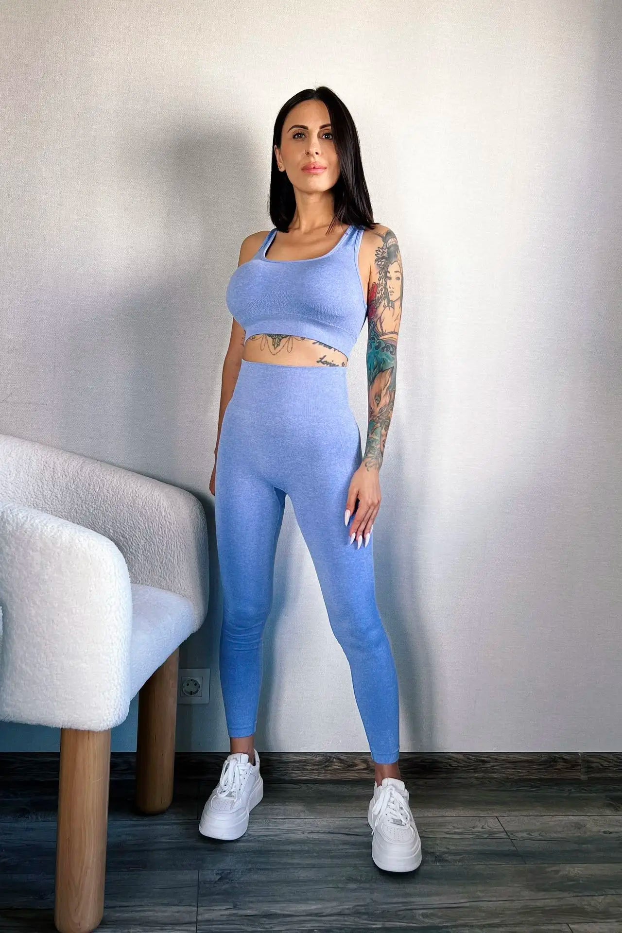 FlexSculpt 2-Piece Seamless Workout Set – Push-Up Leggings & Hollow-Back Fitness Bra