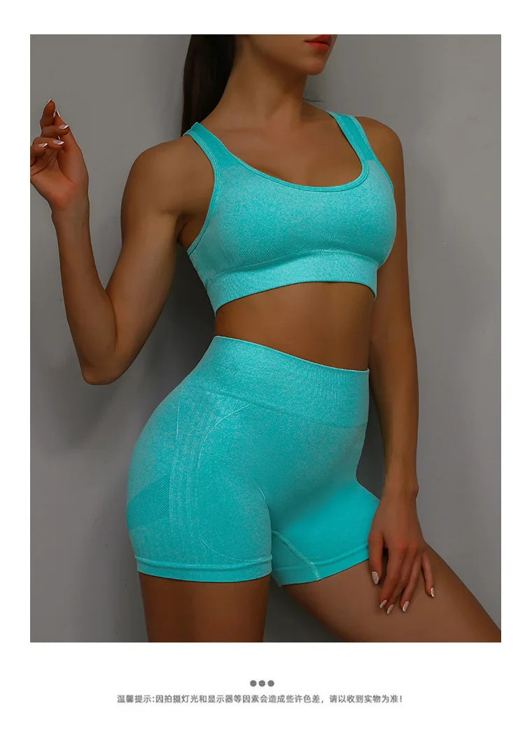 SculptAura Seamless Workout Set – Hollow-Back Bra & CurveLift Shorts